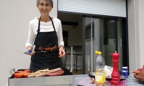 Marie-Thé (Ille-et-Vilaine)  cuisine sur une plancha électrique Dream/ DP 45